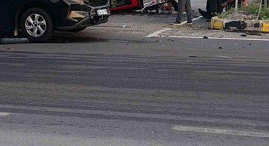 Ankara'da kontrolden çıkan itfaiye aracı takla attı