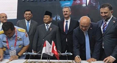 Bakan Kacır: "48 adet KAAN'ın Türkiye'de üretilerek Endonezya'ya ihraç edilmesi projesi ülkelerimiz için hayırlı olsun"