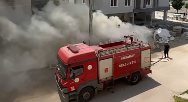 İnşaatın bekçi kulübesi alev alev yandı