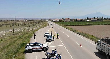 Jandarma, trafiği cayrokopter ve dron ile denetliyor