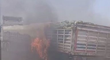 Karpuz yüklü tırda yangın
