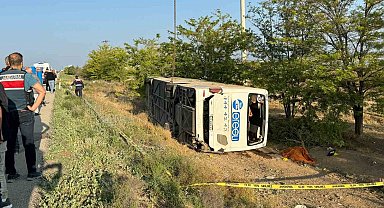 Konya'da yolcu otobüsü devrildi: 1 ölü, 23 yaralı