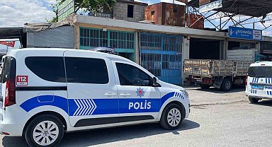 Sandalyeden düşen adam ağır yaralandı