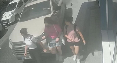Alkollü Sürücü Dehşeti: Kaldırımdaki Yayalara Çarptı, Kaçarken Kaza Yaptı