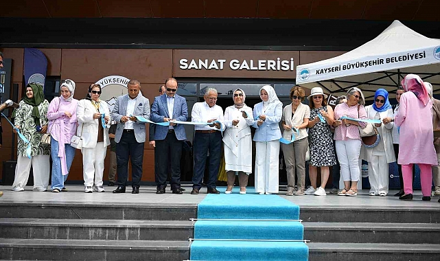Başkan Büyükkılıç, KAYMEK Yılsonu Sergisi'ni açtı