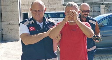 Eşini ve kızını hastanelik edip polise bıçak çekip direnen şahıs tutuklandı