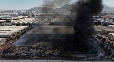 Kayseri'deki mobilya fabrikası yangını kontrol altına alındı