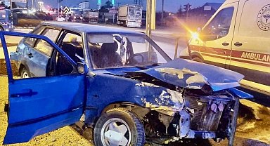 Konya'da otomobil ile tır çarpıştı: 3 yaralı