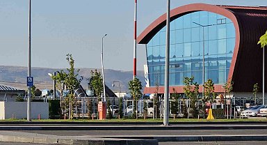 Yolcu uçağında uyuşturucu operasyonu: 1 gözaltı