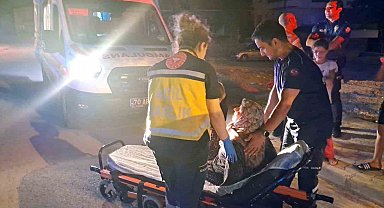 Akli dengesi bozuk şahıs 78 yaşındaki annesini darp edip eve kilitledi