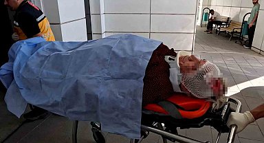 Aksaray'da otomobil kamyonetle çarpıştı: 1'i ağır 5 yaralı