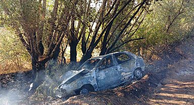 Ankara'da ağaca çarpan otomobil alev aldı: Sürücünün burnu bile kanamadı