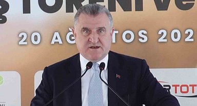 Bakan Bak: "'Terörsüz Türkiye' projesi çerçevesinde Cudi Dağı'nda artık roket sesi değil, raket sesleri dinleniyor"