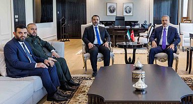Bakan Fidan, Suriye Dışişleri Bakanı Şeybani ve Savunma Bakanı Kasra ile bir araya geldi