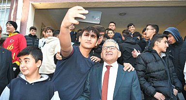 Başkan Büyükkılıç'tan müjde: Öğrencilere ulaşım kartı desteği