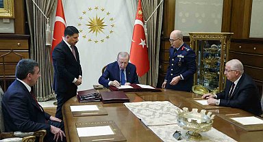 Cumhurbaşkanı Erdoğan YAŞ kararlarını imzaladı