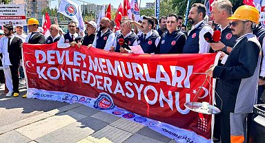 Devlet Memurları Konfederasyonu'dan Çalışma ve Sosyal Güvenlik Bakanlığı önünde 8. Dönem Toplu Sözleşme eylemi