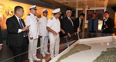 Japonya Savunma Bakanı Nakatani, İstanbul Tersanesi Komutanlığı'nı ziyaret etti