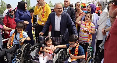 Kayseri Büyükşehir'den güvenli ve engelsiz hizmetler
