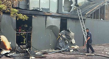 Kayseri'de yangın depoyu küle çevirdi