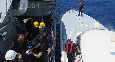 MSB: "TCG Bozcaada karakol gemisi, mavi vatanda Gökdeniz-01 isimli teknenin yardım çağrısına yetişti"