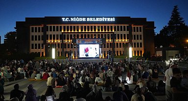 Niğde'de minderli sinema akşamları