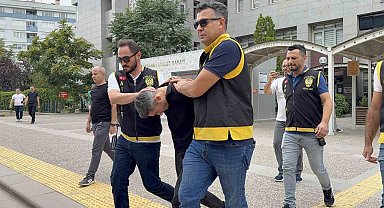 Öldürdüğü arkadaşını dondurma dolabına koyup araziye atmış