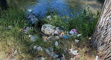 Piknikçiler, Kurtboğazı Barajı'na bağlanan dereleri çöplüğe çevirdi