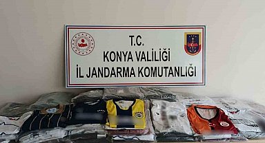 Sahte tişört satıcılarına operasyon