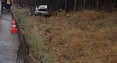 Tır, otomobili 30 metre sürükledi: Şans eseri yaralanan olmadı