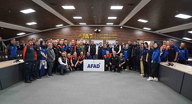 AK Parti Kayseri Teşkilatı AFAD'da Genel Durum Değerlendirme Toplantısı'na katıldı
