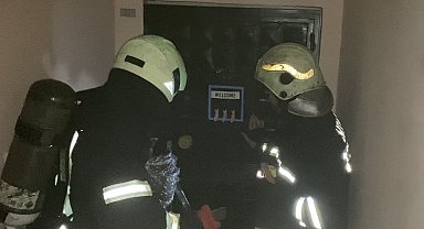 Fırında unutulan kek apartmanı dumana boğdu