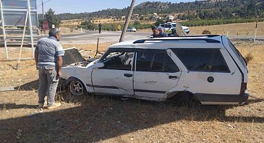 Karaman'da otomobil takla attı: 2 yaralı