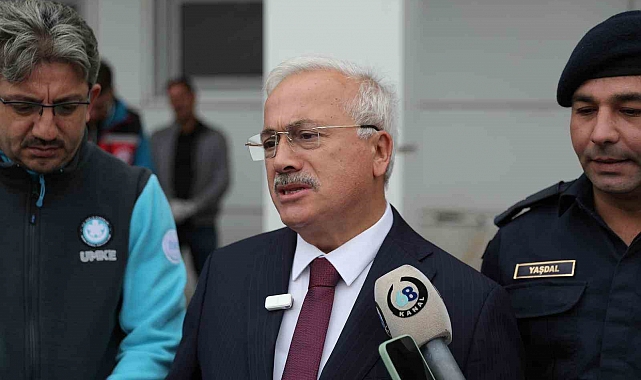 Vali Kumbuzoğlu: "Kazada 2 jandarma şehit oldu, 1 vatandaş hayatını kaybetti"