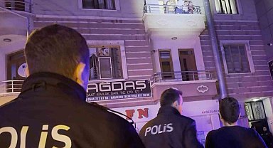 Eski eşini darbeden şahıs çocuklarını bıçakla rehin aldı